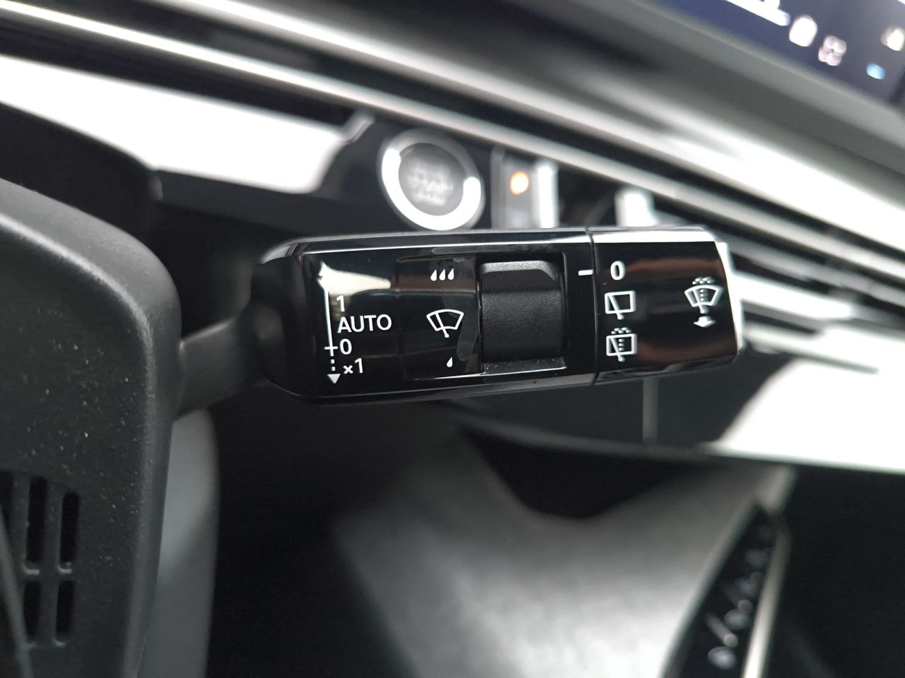 Peugeot 5008 ALLURE HYBRID 136 eDCS6  - Foto 2