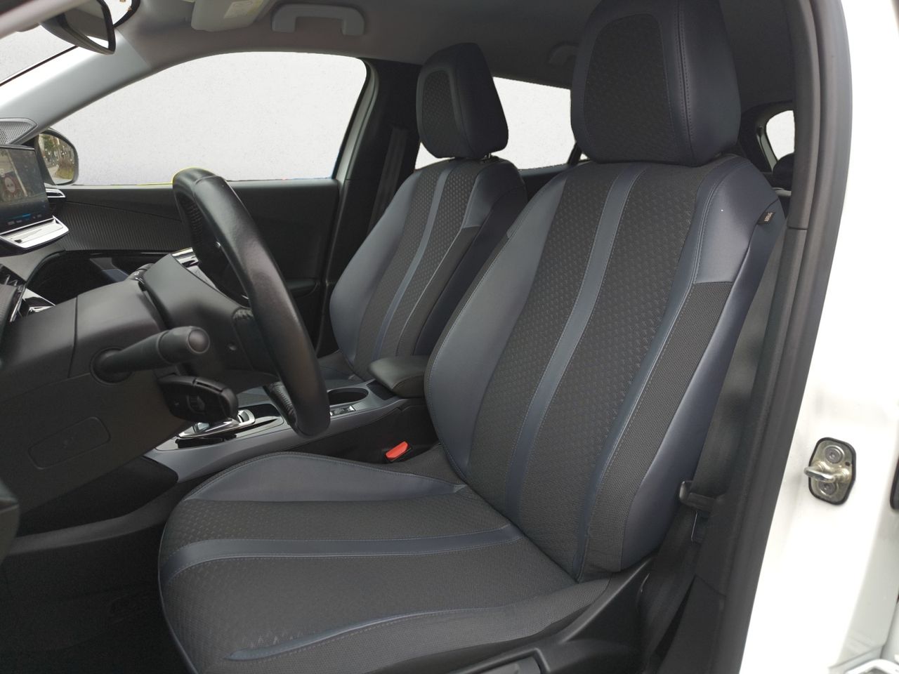 Peugeot e-2008 ALLURE ELECTRICO - Foto 2