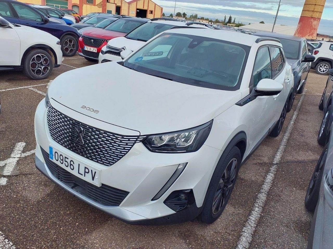Peugeot e-2008 ALLURE ELECTRICO  - Foto 2