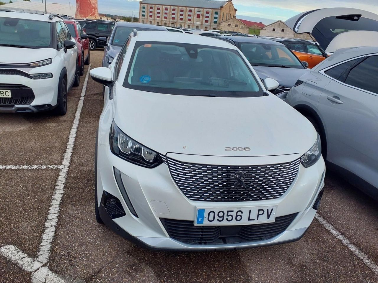 Peugeot e-2008 ALLURE ELECTRICO  - Foto 2