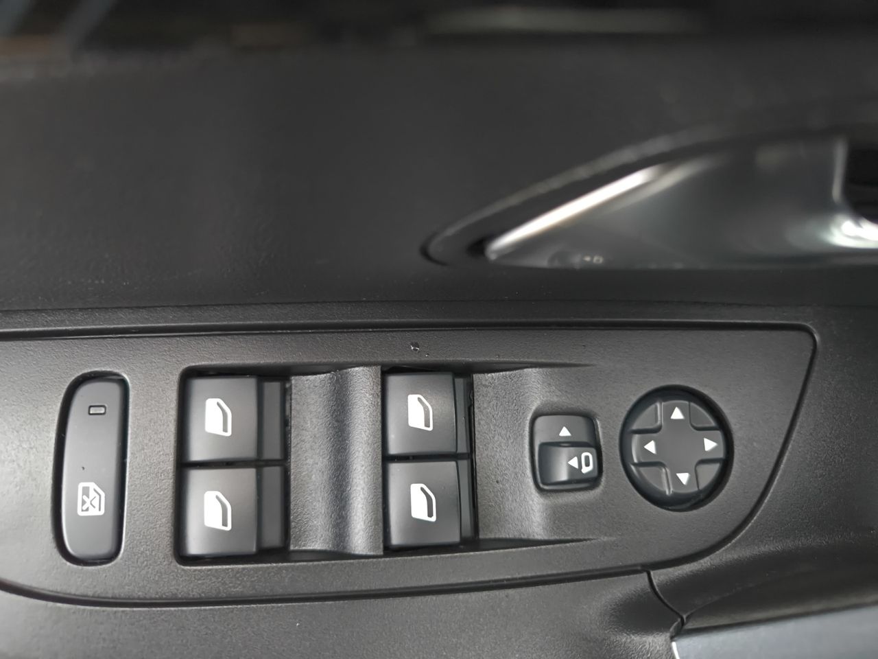 Peugeot e-2008 ALLURE ELECTRICO - Foto 2