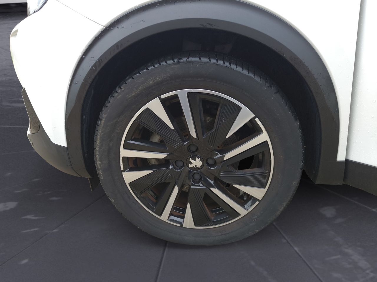 Peugeot e-2008 ALLURE ELECTRICO - Foto 2