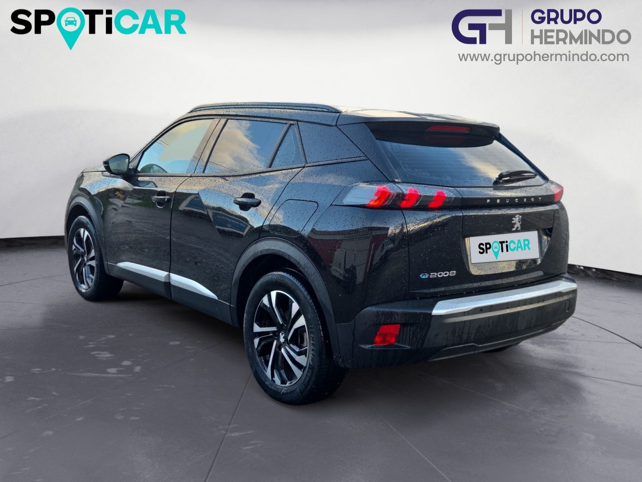 Peugeot e-2008 ALLURE ELECTRICO 136 CV - Foto 2