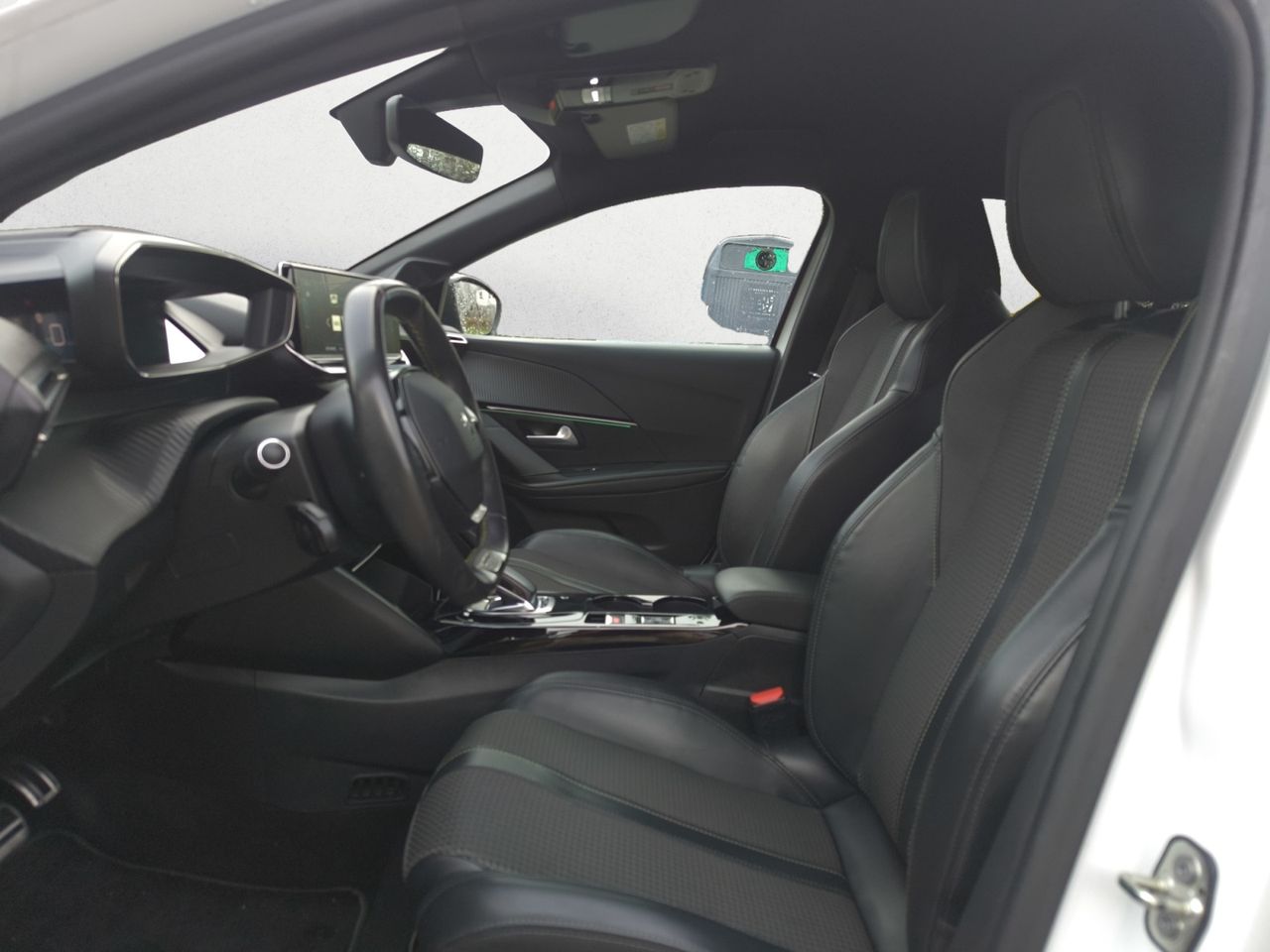 Peugeot e-208 GT ELECTRICO 136 CV - Foto 2