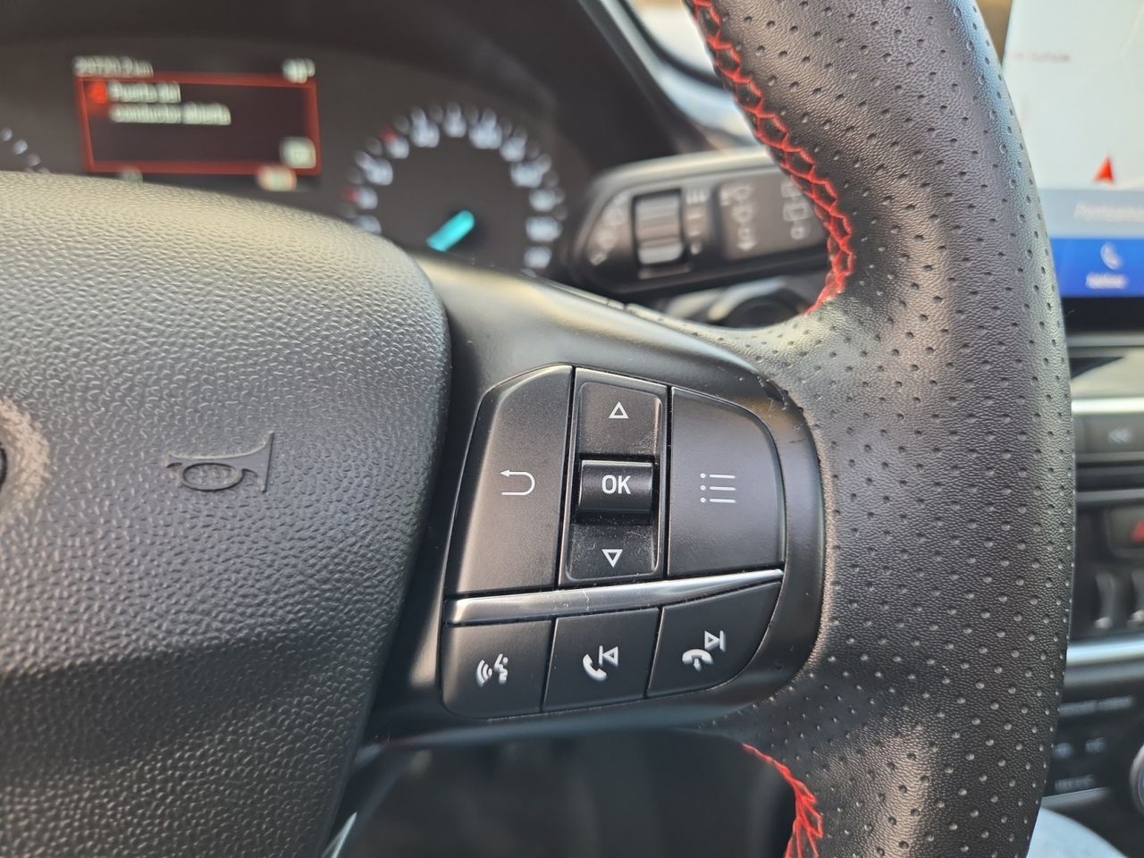 Ford Fiesta 1.0 ECOBOOST MHEV 92 KW 125 CV ST LINE  - Foto 2