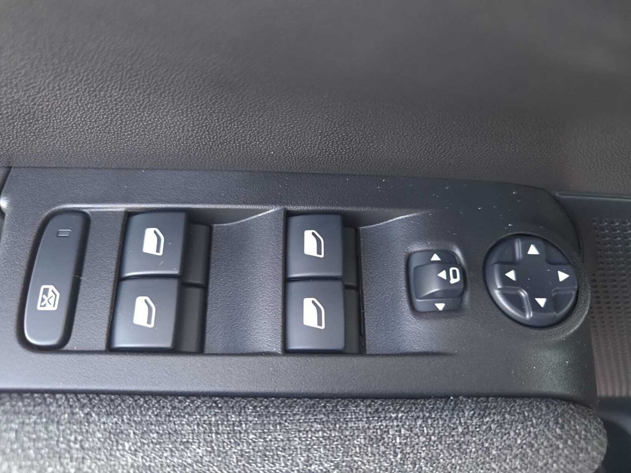 Citroën C3 Aircross BLUE HDI 100 CV C SERIES  - Foto 2