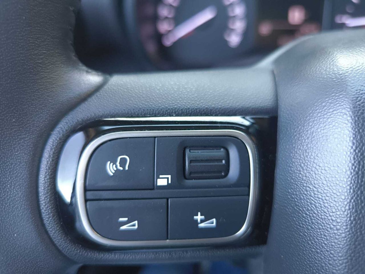 Citroën C3 Aircross BLUE HDI 110 C SERIES  - Foto 2