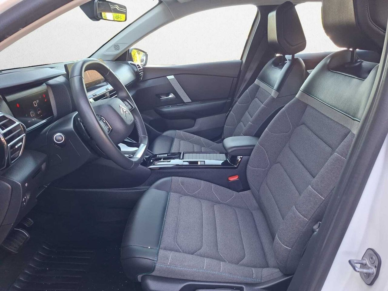 Citroën C4 BLUE HDI 130 CV EAT8 FEEL PACK  - Foto 2