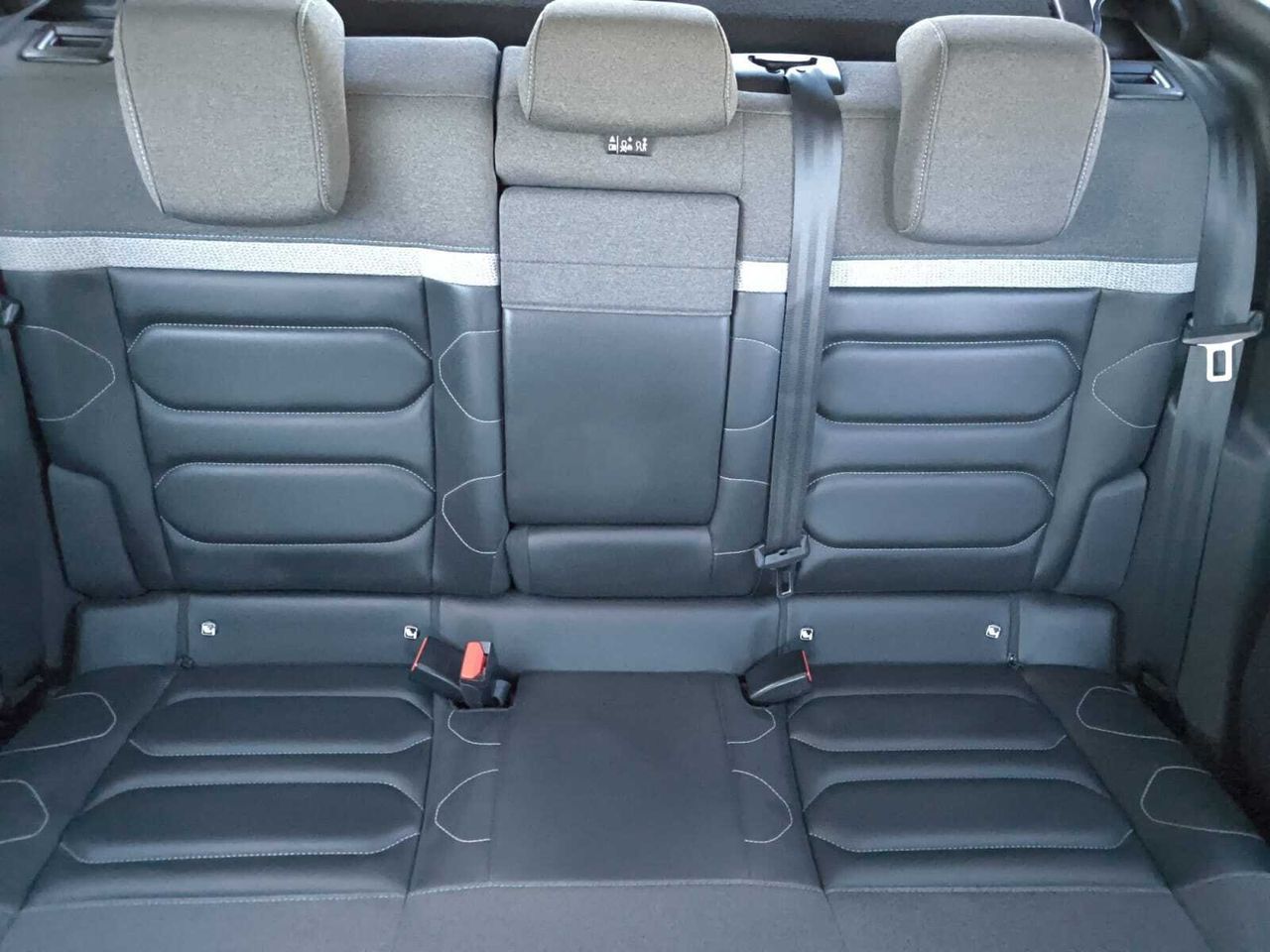 Citroën C4 BLUE HDI 130 CV EAT8 SHINE  - Foto 2