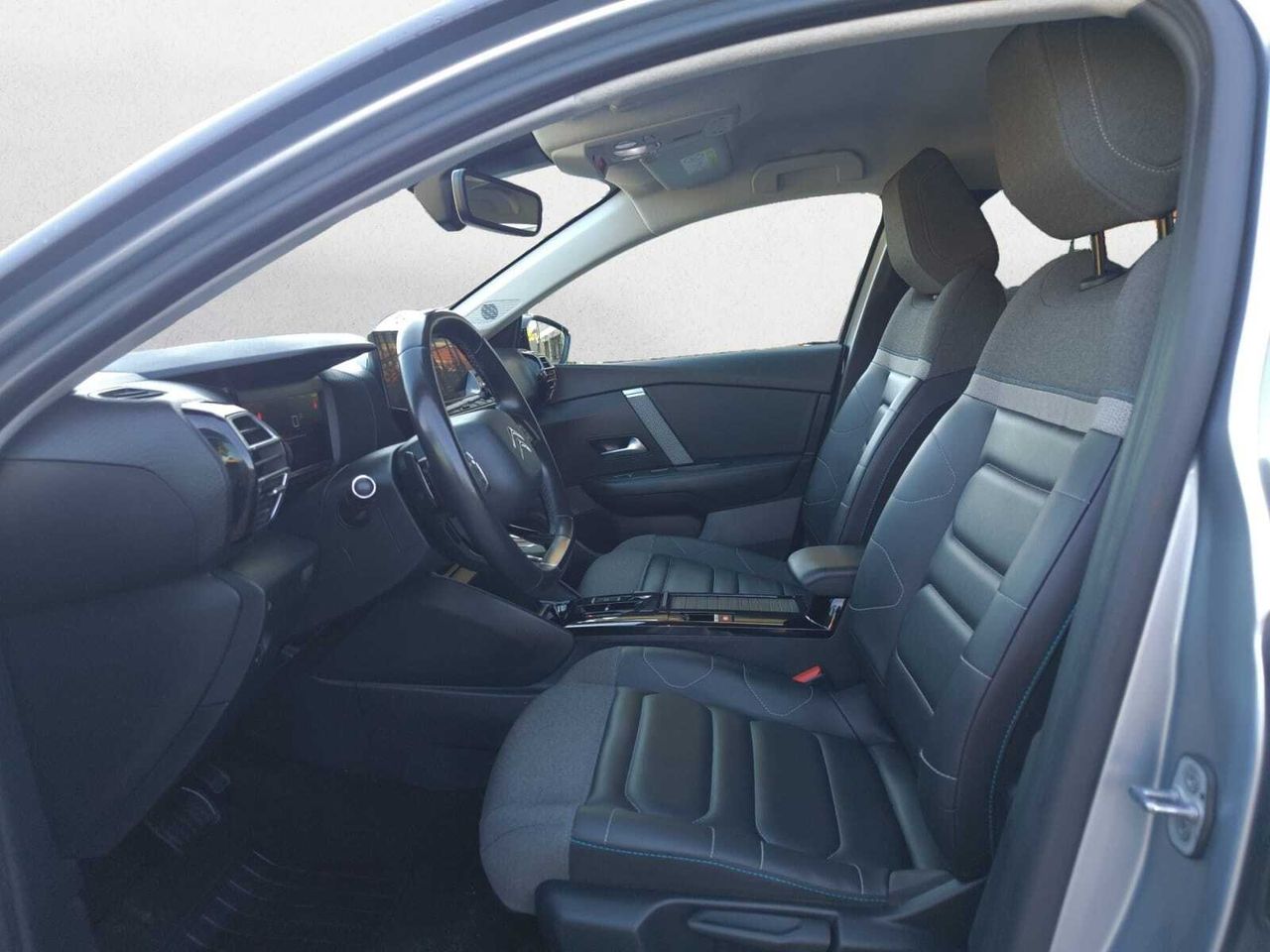 Citroën C4 BLUE HDI 130 CV EAT8 SHINE  - Foto 2