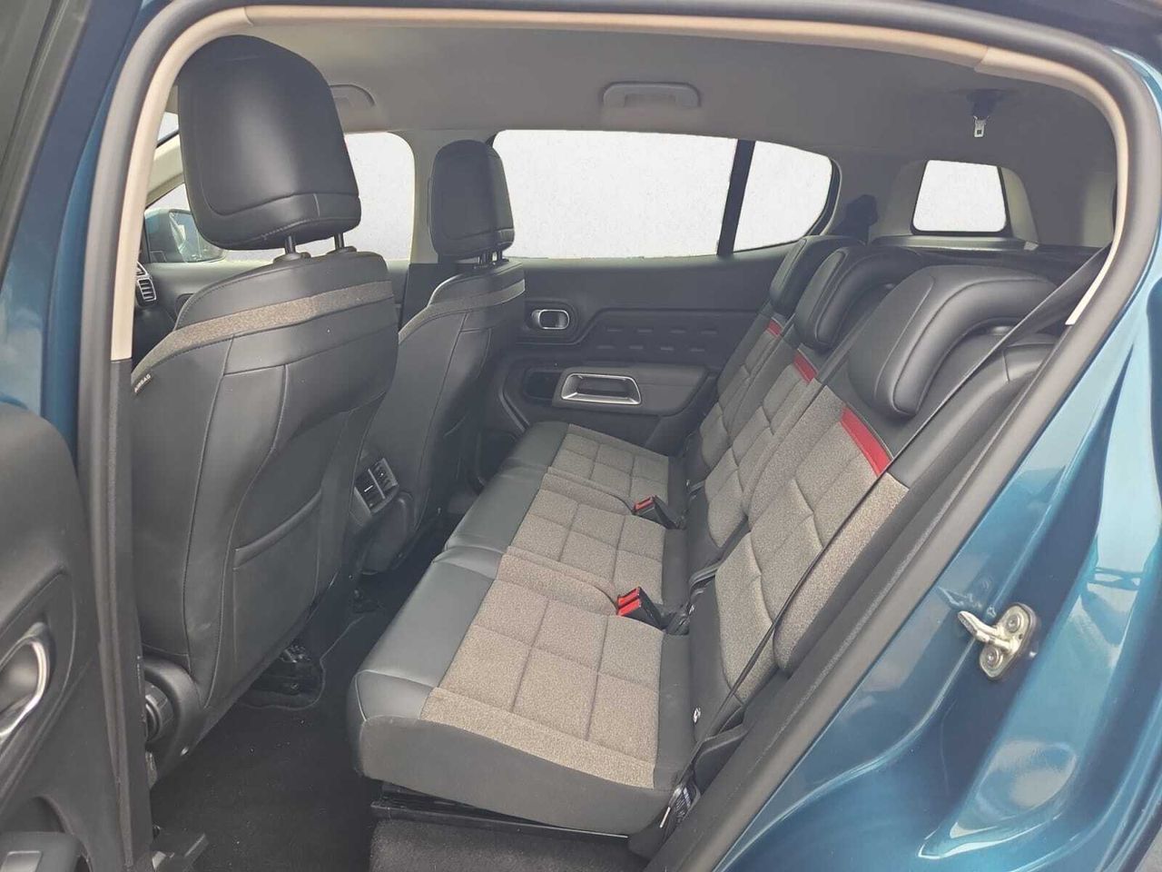 Citroën C5 Aircross HYBRID 225 e-EAT8 FEEL  - Foto 2