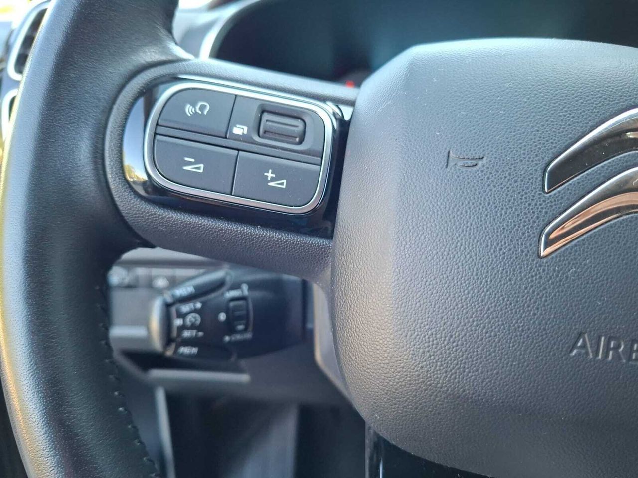 Citroën C5 Aircross HYBRID 225 e-EAT8 FEEL  - Foto 2