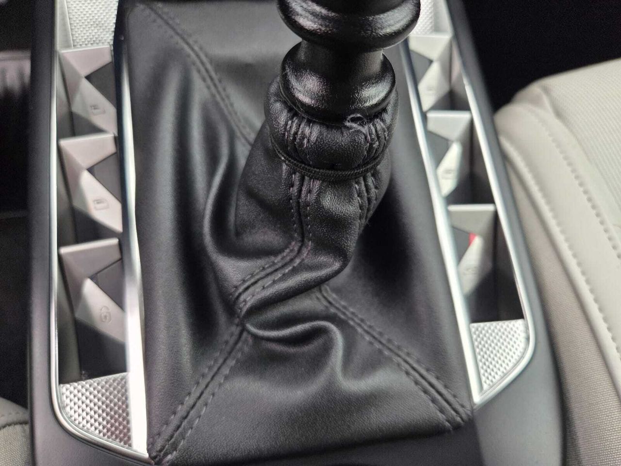 DS DS 3 CROSSBACK PURE TECH 100 CV CONNECTED CHIC  - Foto 2