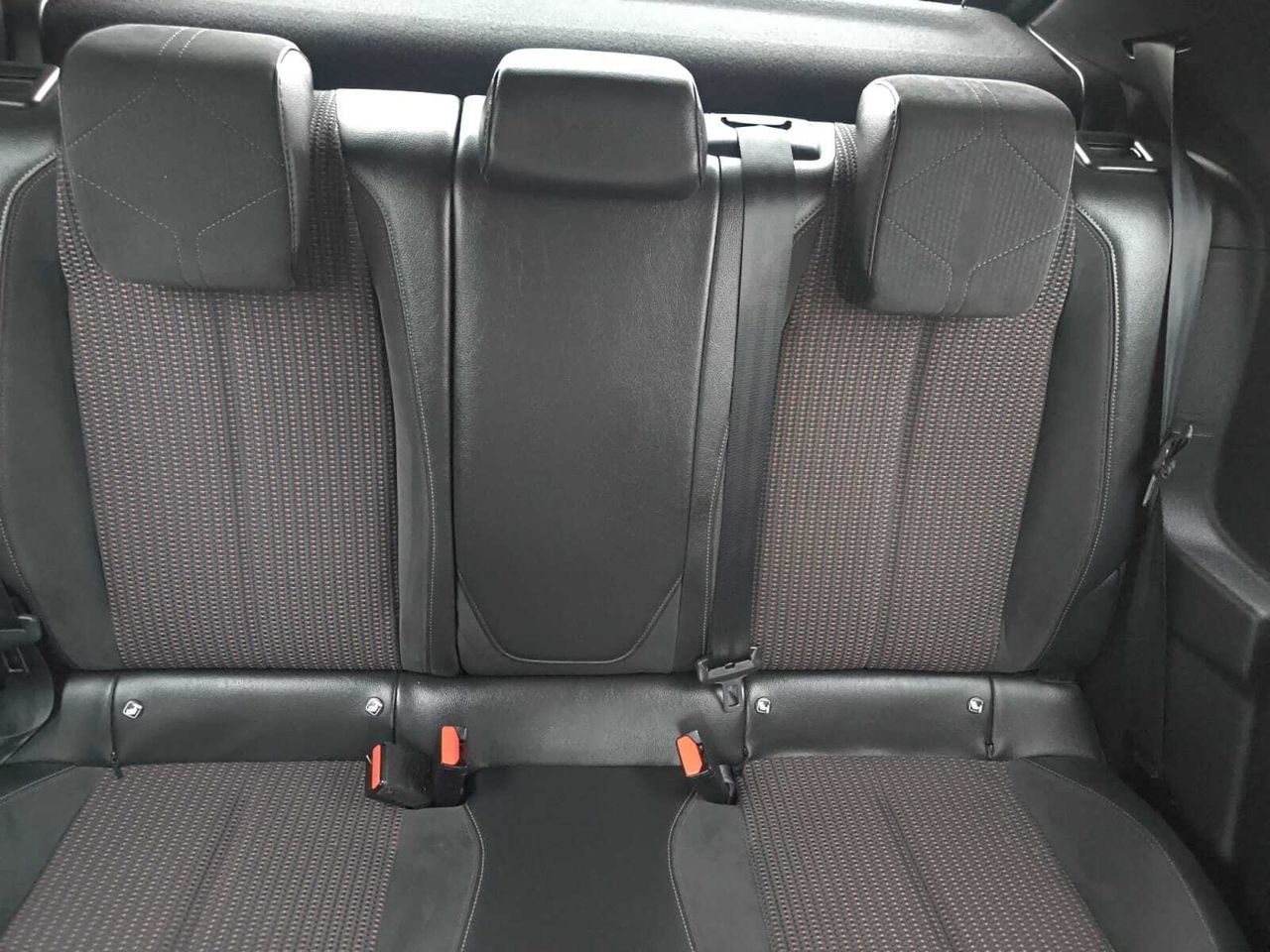 DS DS 3 CROSSBACK PURE TECH 130 CV AUT PERFORMANCE LINE  - Foto 2