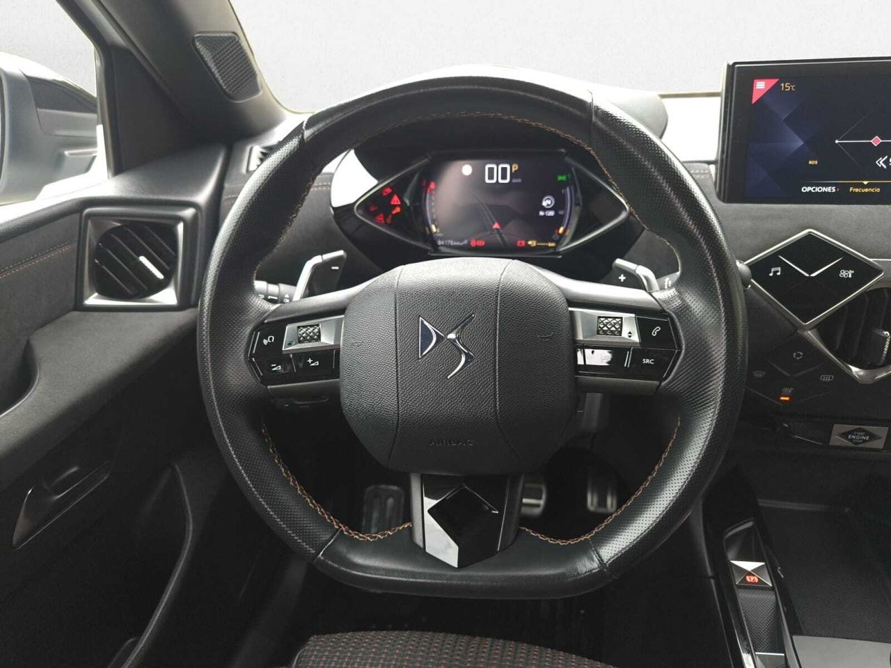 DS DS 3 CROSSBACK PURE TECH 130 CV AUT PERFORMANCE LINE  - Foto 2