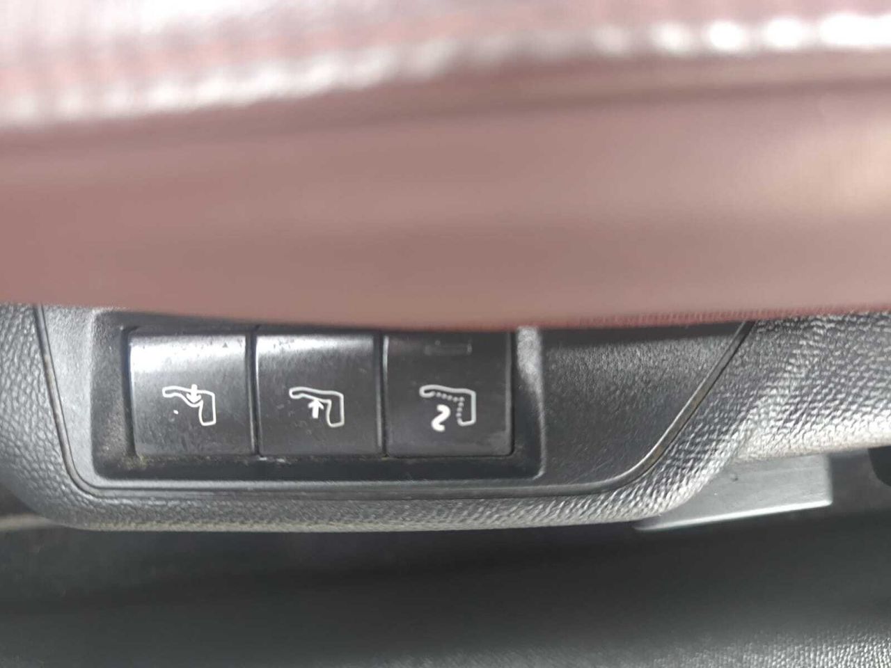 DS DS 3 CROSSBACK PURE TECH 155 CV LA PREMIERE  - Foto 2