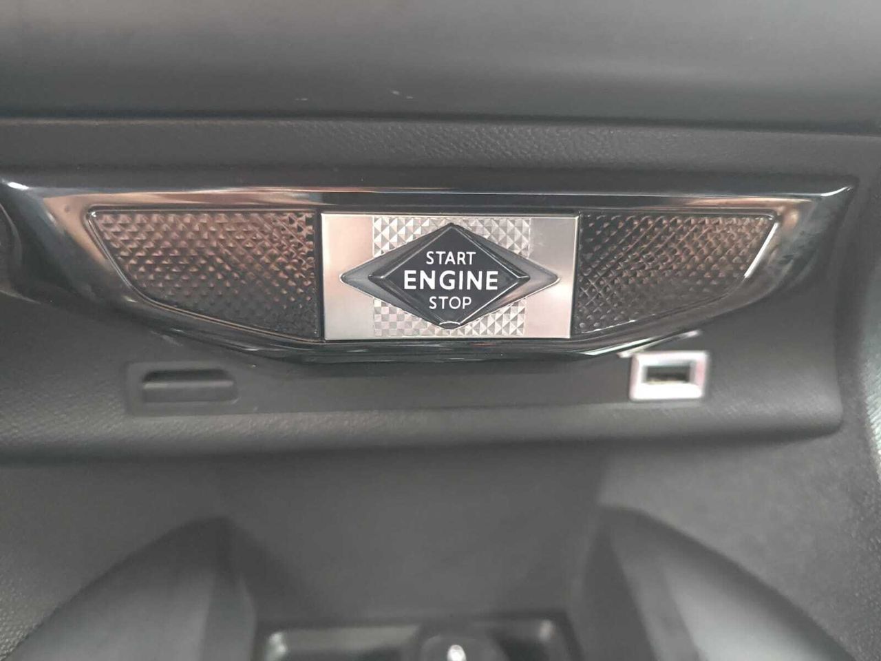 DS DS 3 CROSSBACK PURE TECH 155 CV LA PREMIERE  - Foto 2