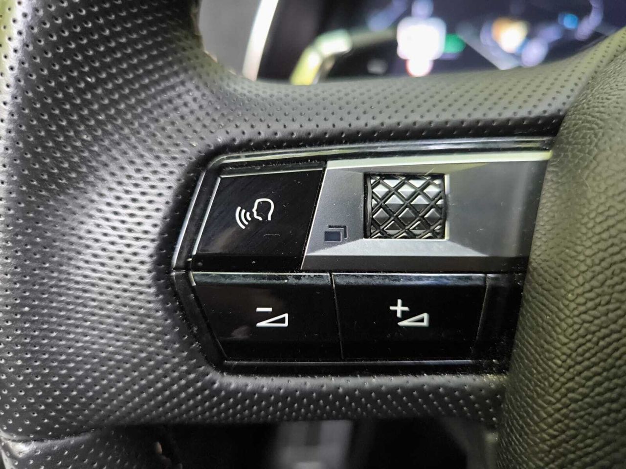 DS DS 7 CROSSBACK E TENSE 4X4 PERFORMANCE LINE  - Foto 2