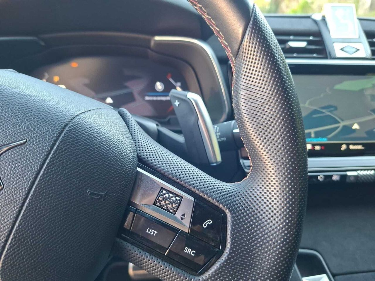 DS DS 7 CROSSBACK PURE TECH 130 CV AUT PERFORMANCE LINE  - Foto 2