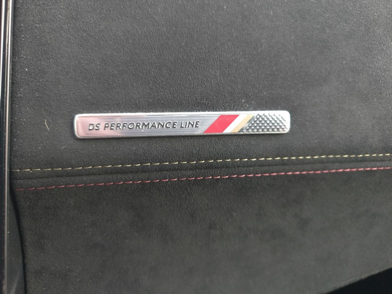 DS DS 7 Crossback PURE TECH 180 CV AUT PERFORMANCE LINE  - Foto 2