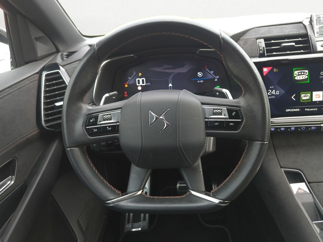 DS DS 7 Crossback PURE TECH 180 CV AUT PERFORMANCE LINE  - Foto 2