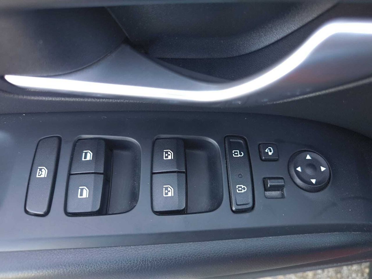 Hyundai Tucson 1.6 CRDI MAXX SAFE HIBRIDO DIESEL  - Foto 2