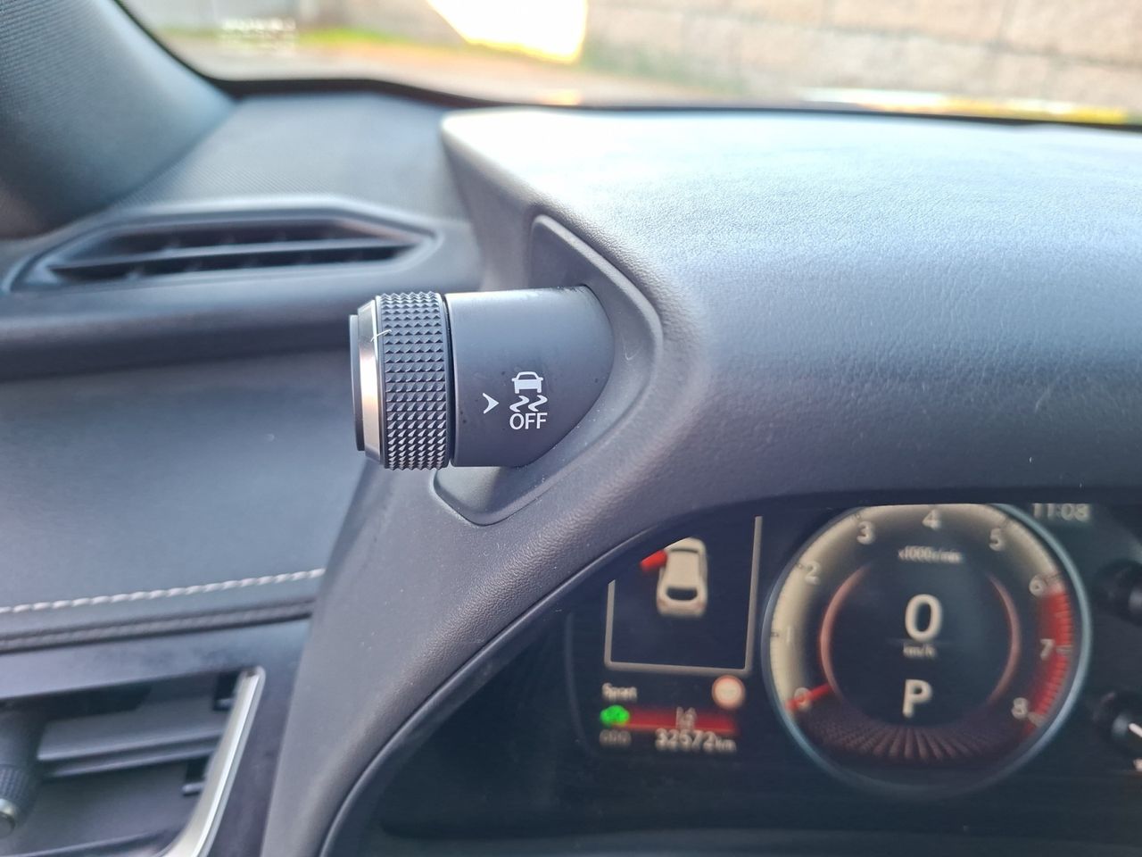 Lexus UX 2.0 250 H BUSINESS  - Foto 2