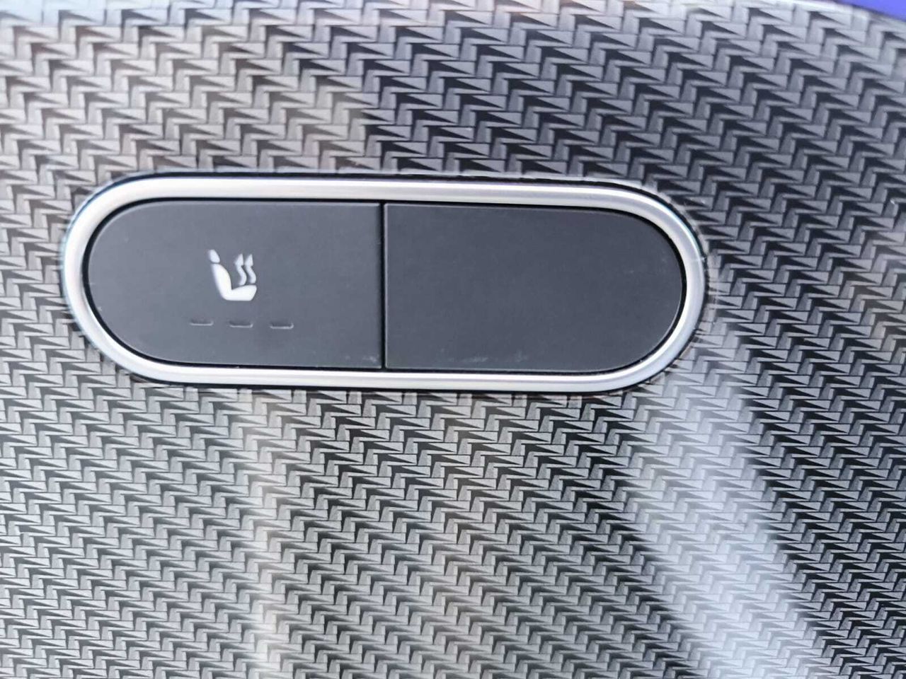 Mercedes GLB 200 D DCT 7 PLAZAS+ AMG LINE+PAQ PREMIUM+BOLA REMOLQUE  - Foto 2