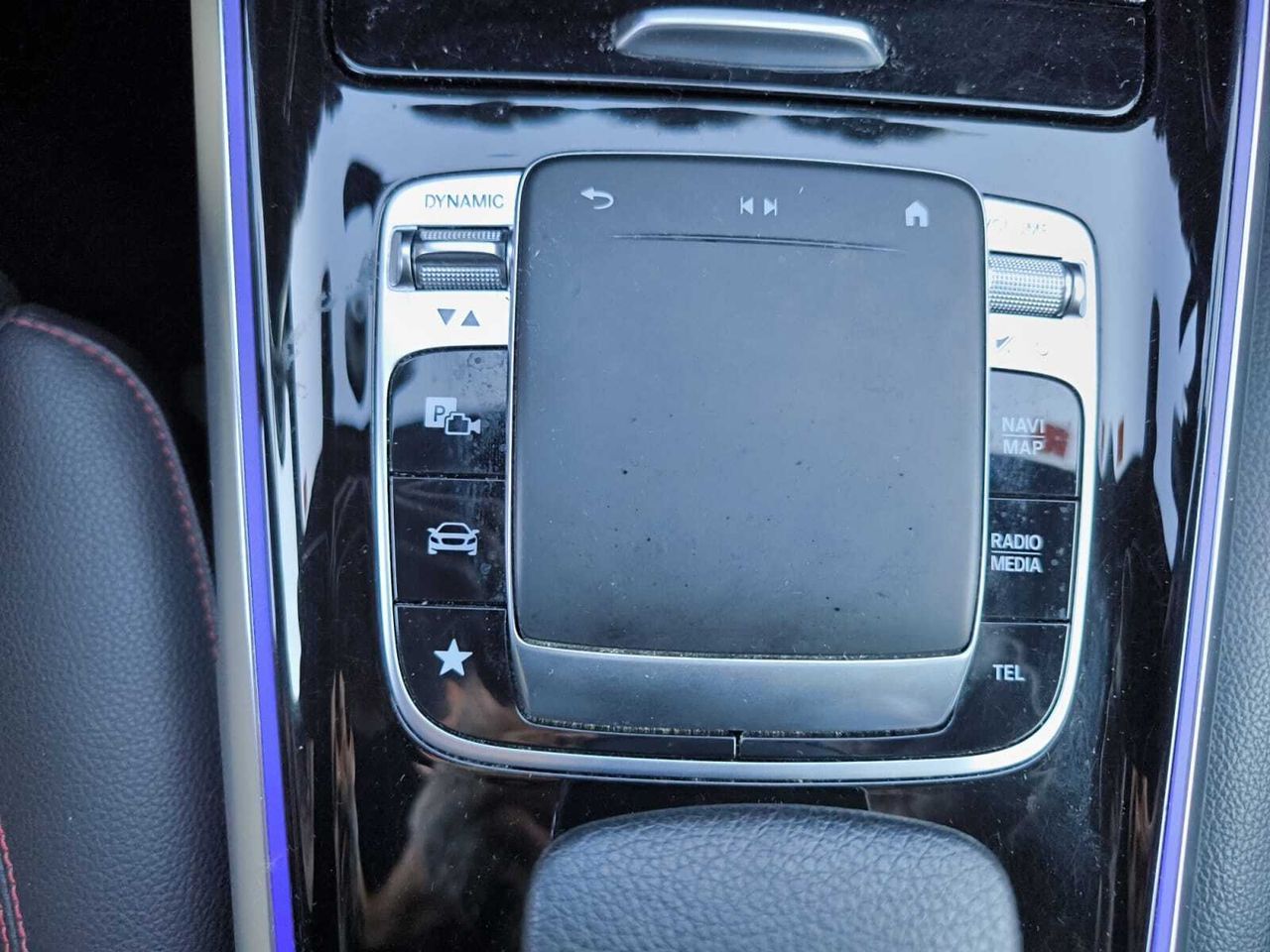 Mercedes GLB 200 D DCT 7 PLAZAS+ AMG LINE+PAQ PREMIUM+BOLA REMOLQUE  - Foto 2