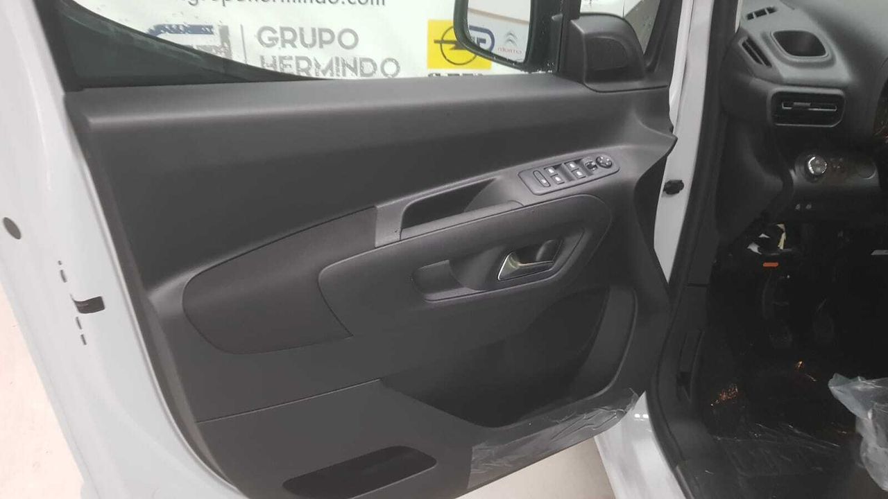 Opel Combo Cargo XL BUSINESS ELEGANCE 1.5 DCI 130 CV  - Foto 2