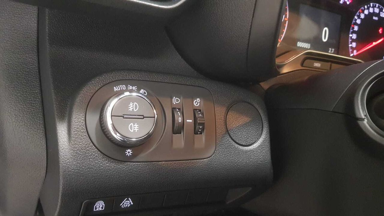 Opel Combo Cargo XL BUSINESS ELEGANCE 1.5 DCI 130 CV  - Foto 2