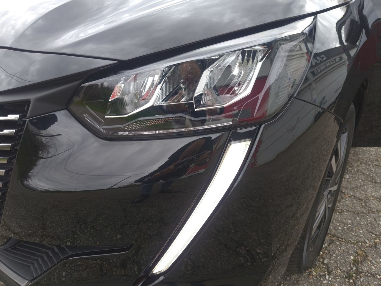 Peugeot 208 ALLURE PACK PURE TECH 100 CV  - Foto 2