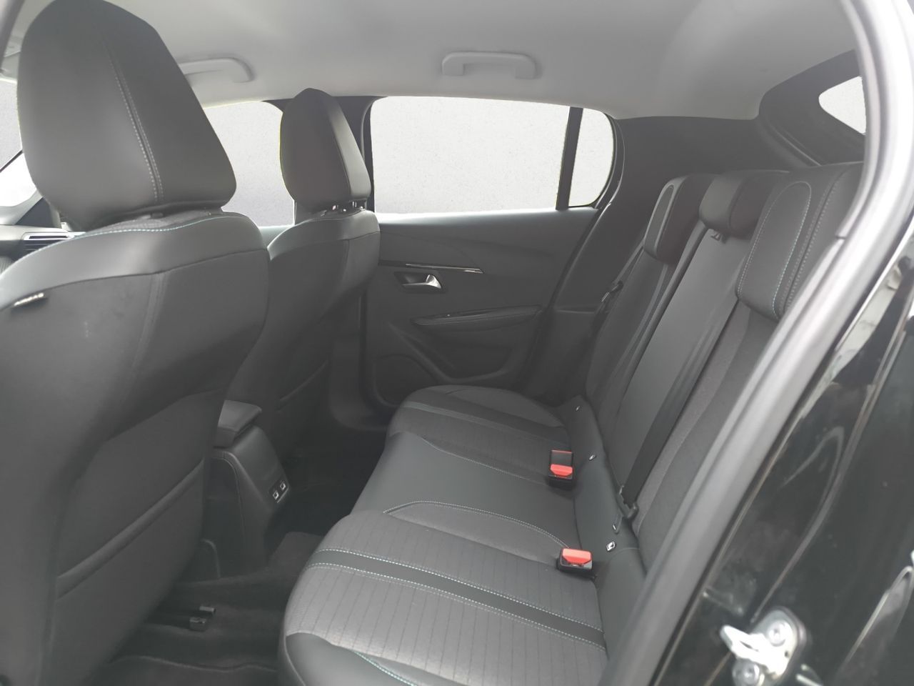 Peugeot 208 ALLURE PACK PURE TECH 100 CV  - Foto 2