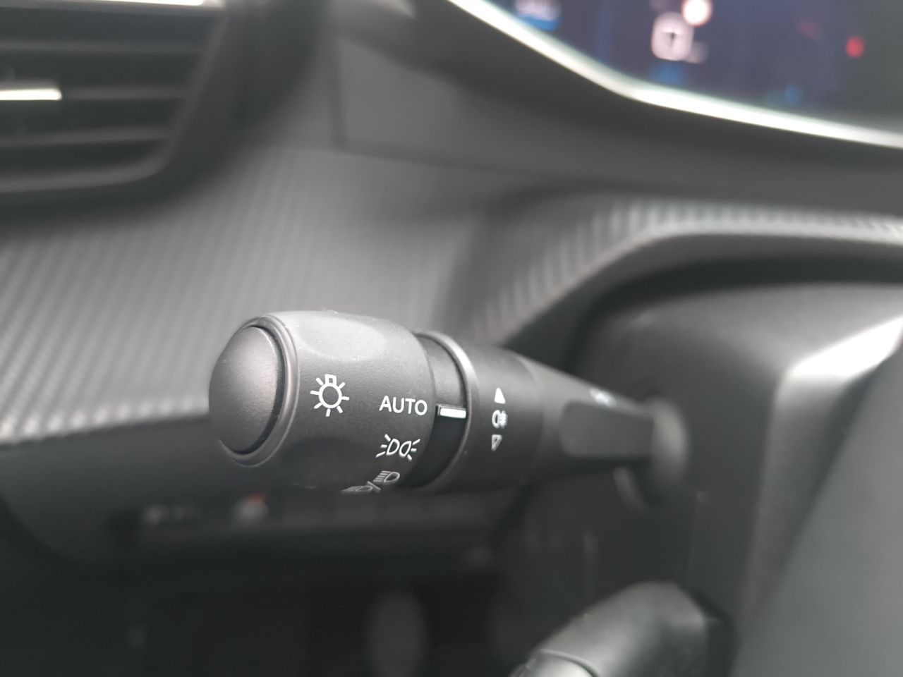 Peugeot 208 ALLURE PACK PURE TECH 100 CV  - Foto 2