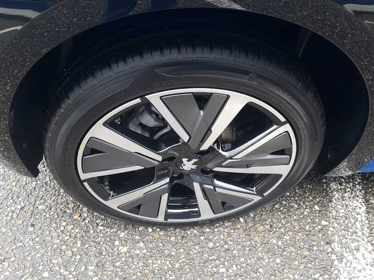 Peugeot 208 GT LINE BLUE HDI 100 CV  - Foto 2