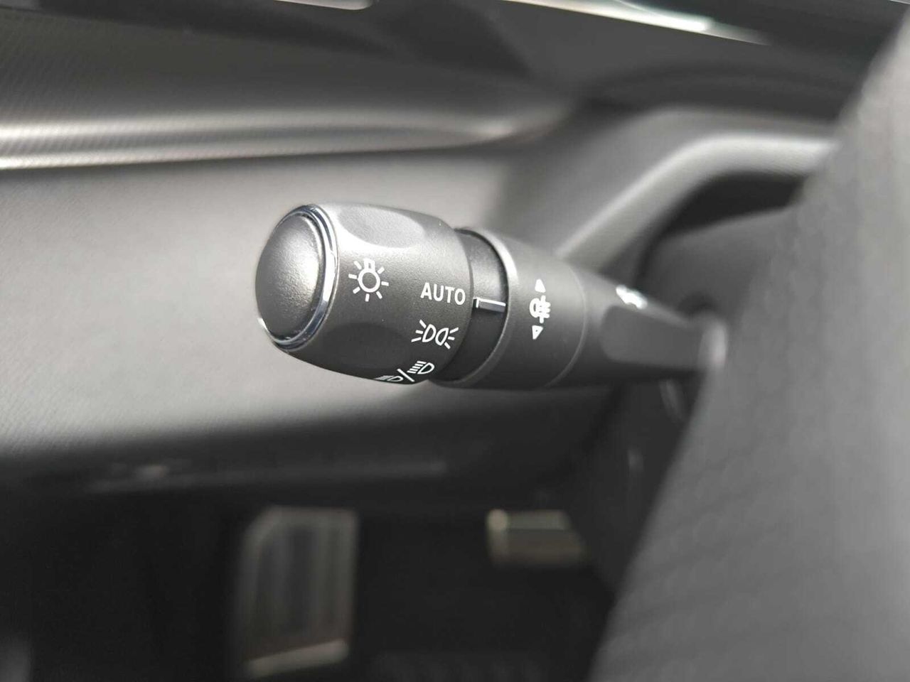 Peugeot 308 SW GT BLUE HDI 130 CV EAT8  - Foto 2