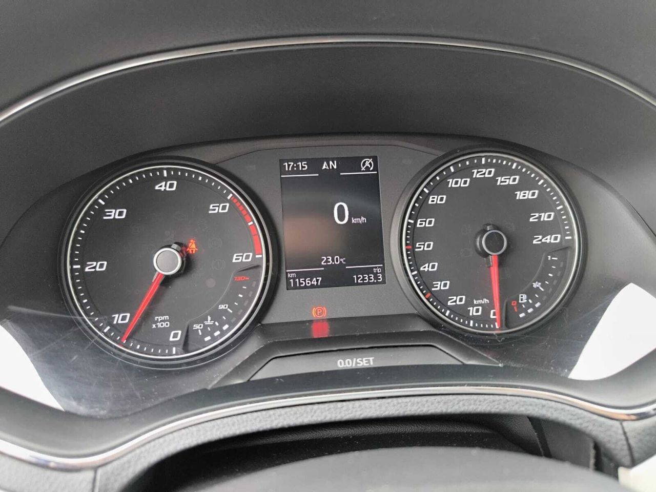 Seat Arona 1.6 TDI 95 CV STYLE  ECOMOTIVE  - Foto 2