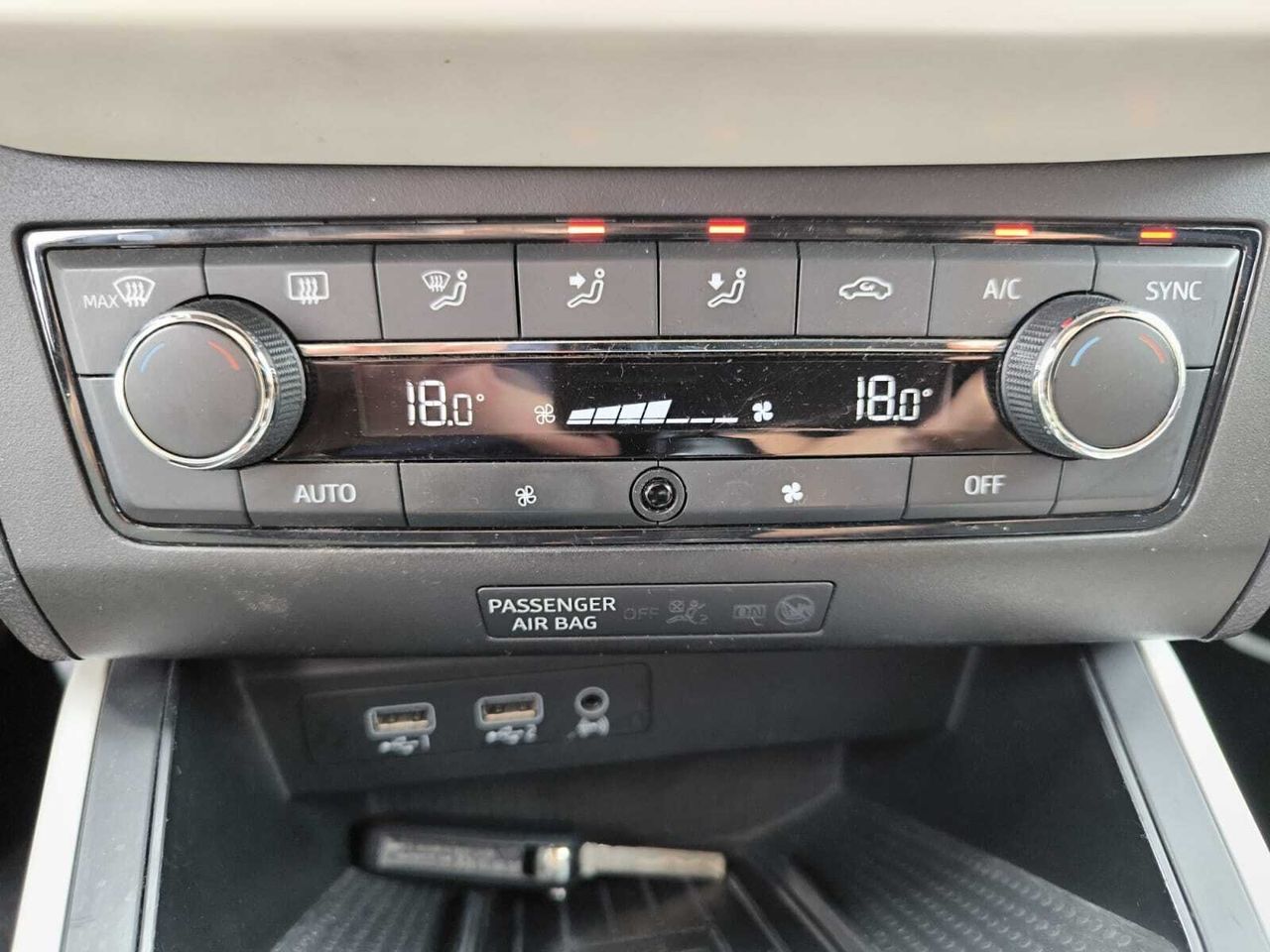 Seat Arona 1.6 TDI 95 CV STYLE  ECOMOTIVE  - Foto 2