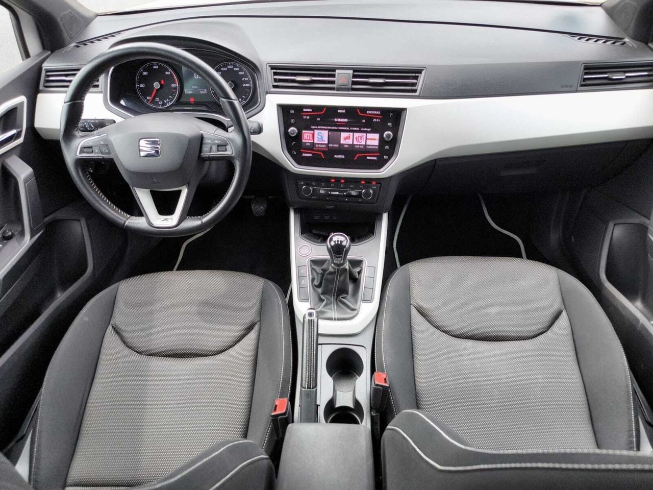 Seat Arona 1.6 TDI 95 CV STYLE  ECOMOTIVE  - Foto 2