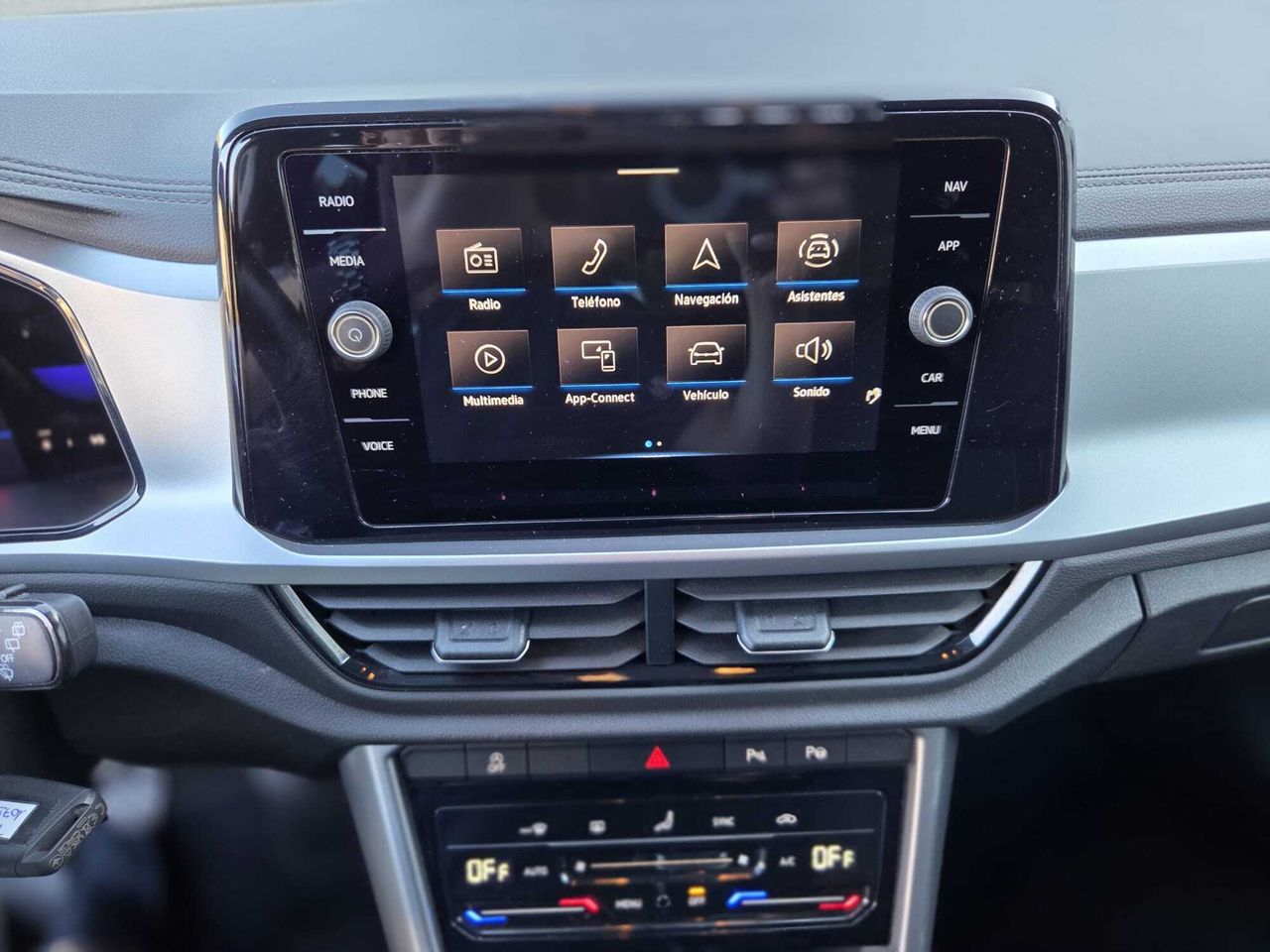 Volkswagen T-Roc 2.0 TDI 115 CV  - Foto 2