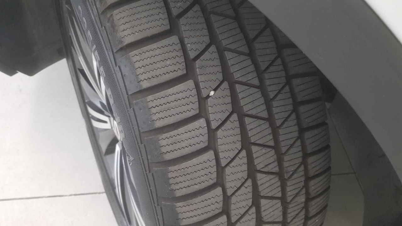 Volkswagen Tiguan ADVANCE 2.0 TDI 150 CV DSG  - Foto 2