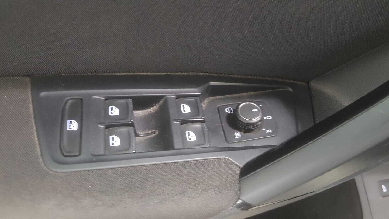 Volkswagen Tiguan ADVANCE 2.0 TDI 150 CV DSG  - Foto 2