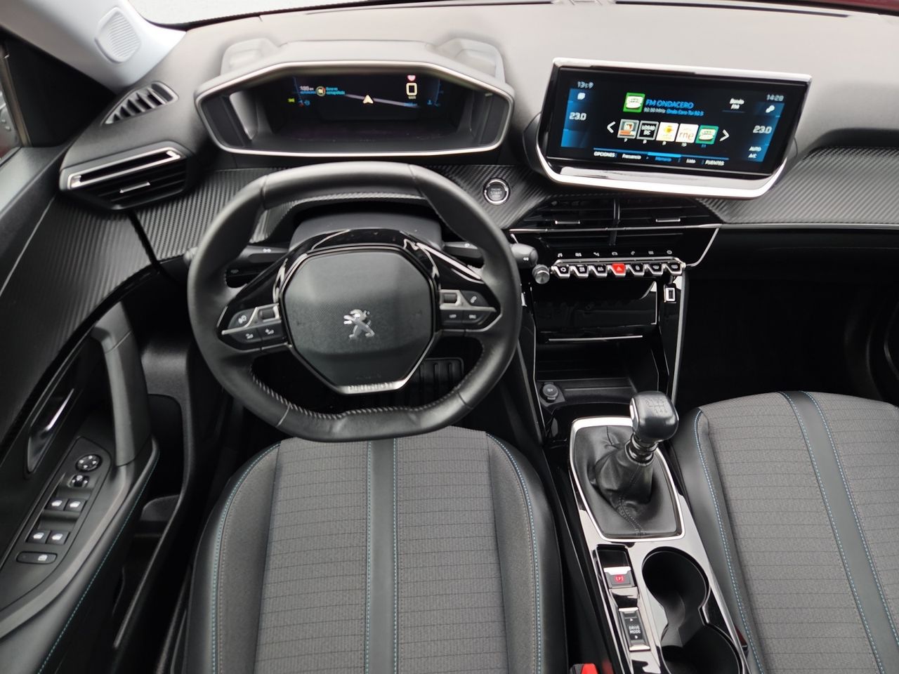 Peugeot 2008 ALLURE PACK BLUE HDI 110 CV  - Foto 2