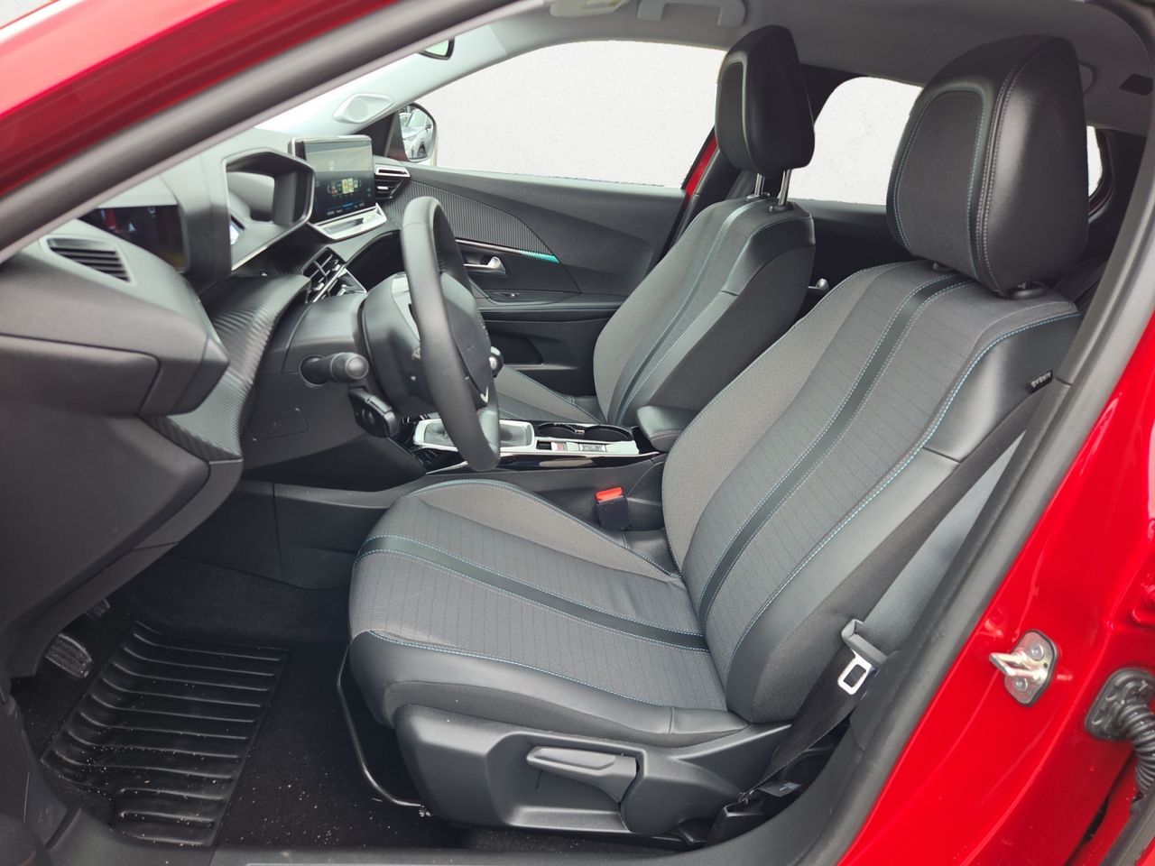 Peugeot 2008 ALLURE PACK BLUE HDI 110 CV  - Foto 2