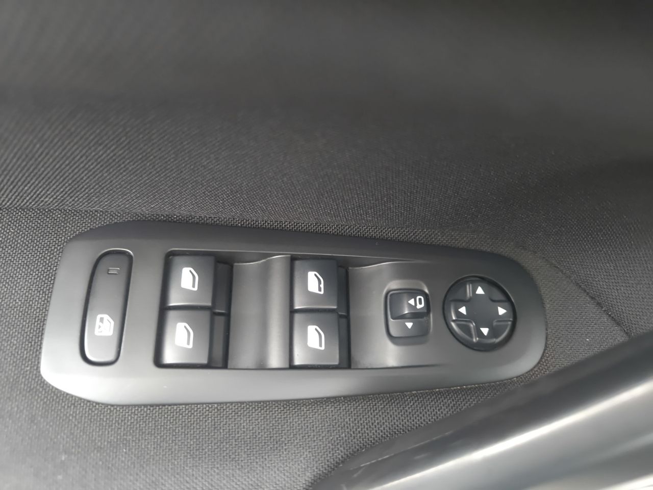 Peugeot 308 ACTIVE PACK BLUE HDI 100 CV  - Foto 2