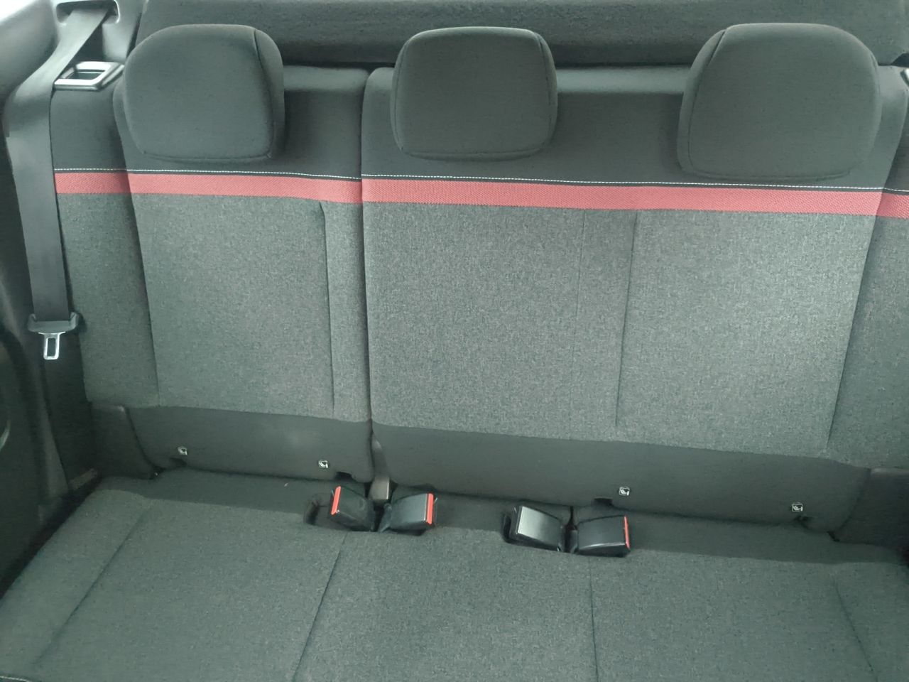 Citroën C3 Aircross BLUE HDI 110 CV C SERIES  - Foto 2