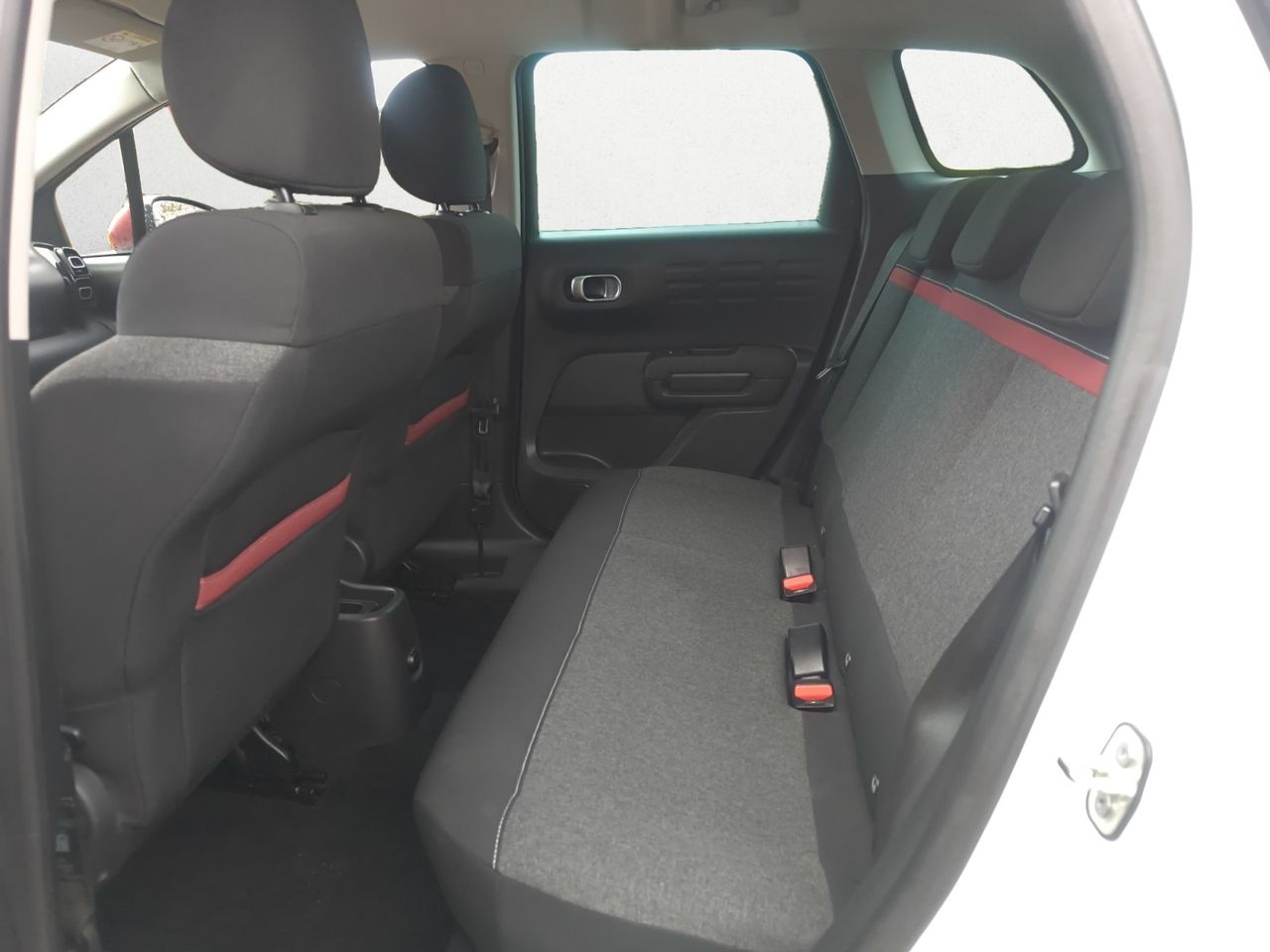 Citroën C3 Aircross BLUE HDI 110 CV C SERIES  - Foto 2