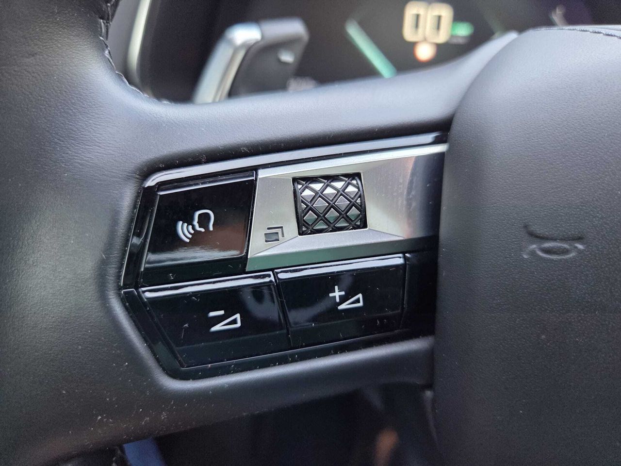 DS DS 7 Crossback E TENSE 4X4 GRAND CHIC  - Foto 2