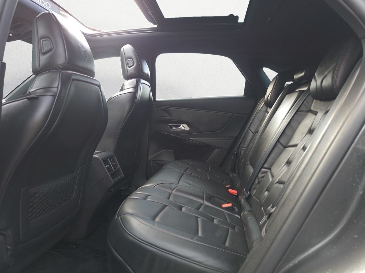 DS DS 7 Crossback E TENSE 300 4X4 LOUVRE  - Foto 2