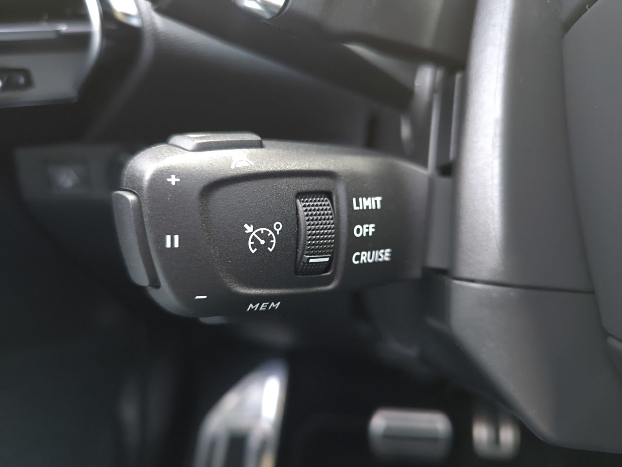 DS DS 7 Crossback E TENSE 300 4X4 LOUVRE  - Foto 2